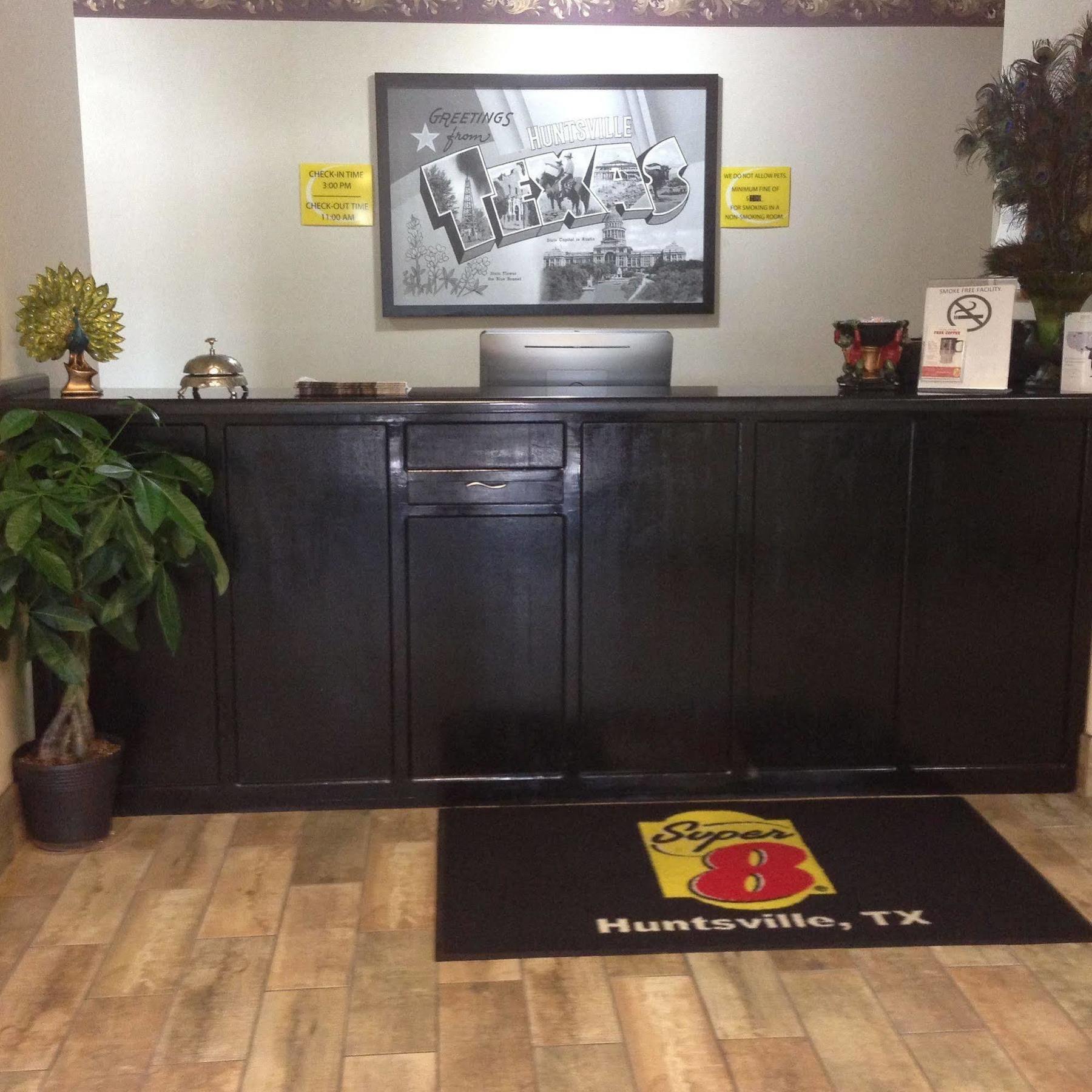 Super 8 By Wyndham Huntsville Esterno foto